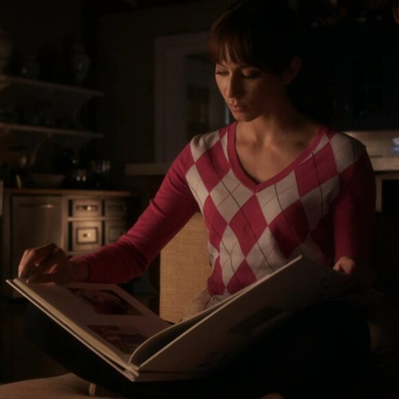 Tommy Hilfiger Argyle V-Neck Sweater ASO Spencer Hastings - Picture 10 of 10